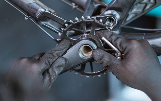 How to Remove a Bike Crank Without a Puller